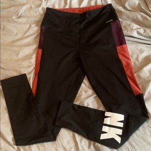 WOMENS PINK YOGA PANTS SIZE M